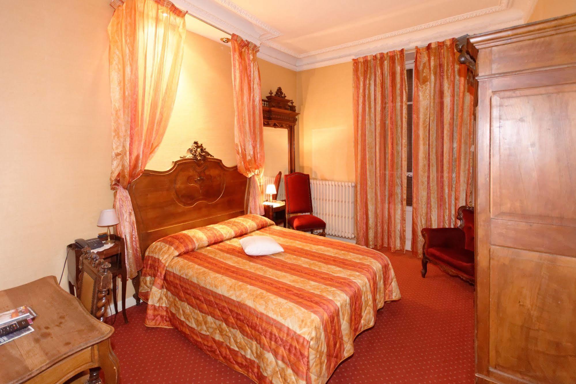 Hotel Trianon Grenoble Centre Exterior foto
