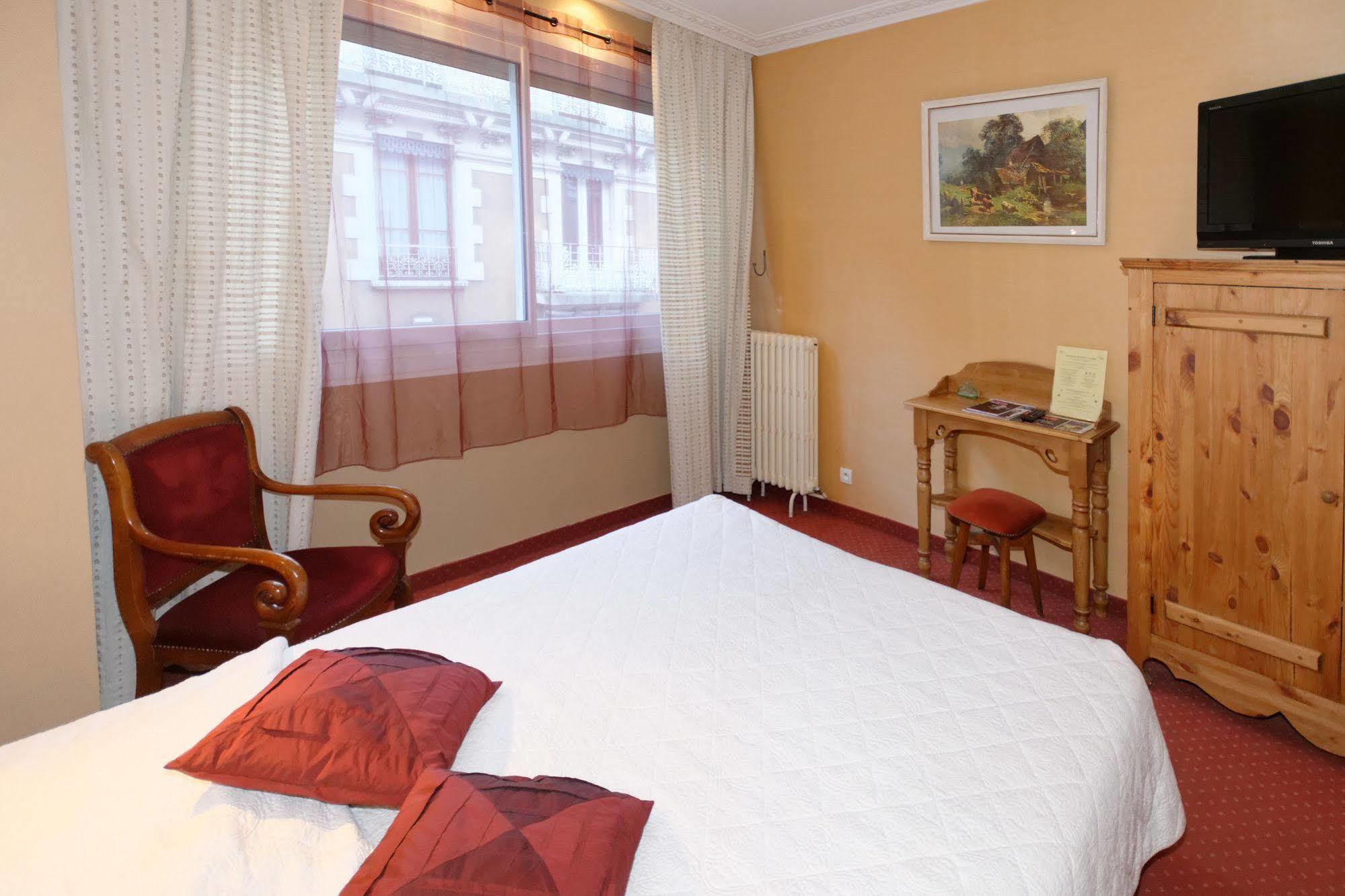 Hotel Trianon Grenoble Centre Exterior foto